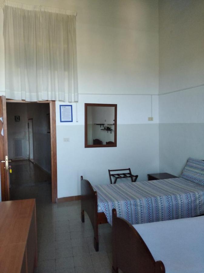 Domus Narnia Hostel Εξωτερικό φωτογραφία